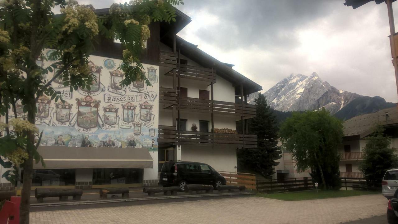 Appartamenti Bernard Sas Canazei Kültér fotó